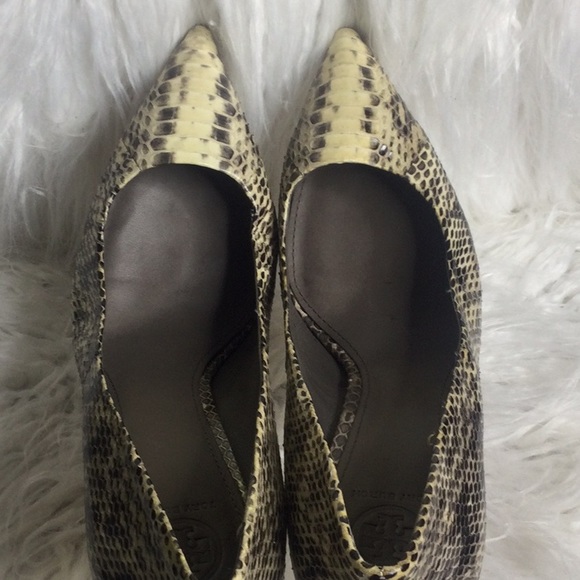 EUC Tory Burch Cecilia Snakeskin Pumps, 9.5M - Picture 14 of 15